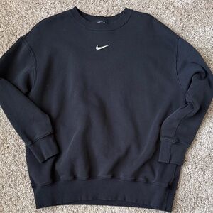 Nike Women's Black Crewneck Sweater